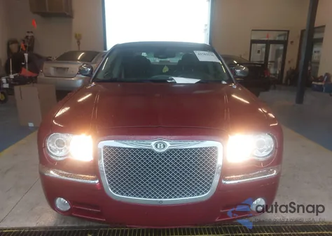 2007 Chrysler 300C из США, поврежденный, VIN 2C3KA63H97H617823